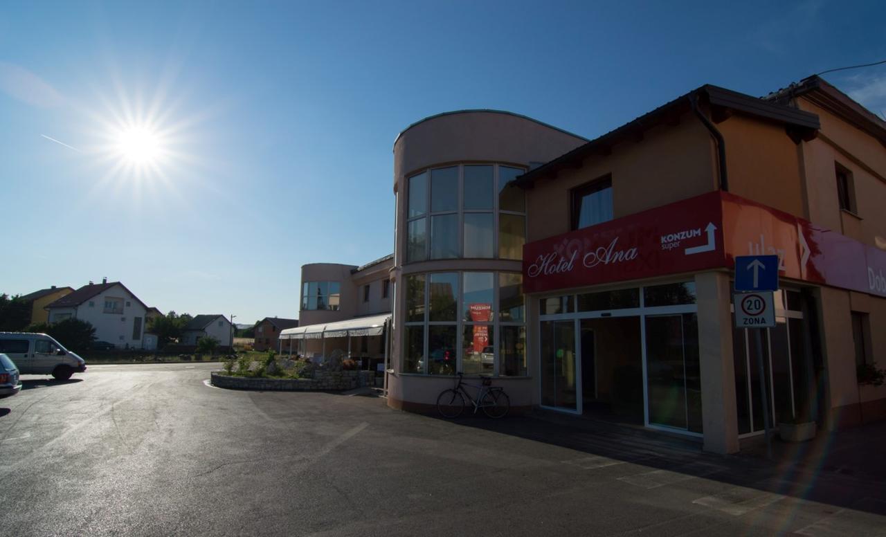 Hotel Ana Gospic Bagian luar foto